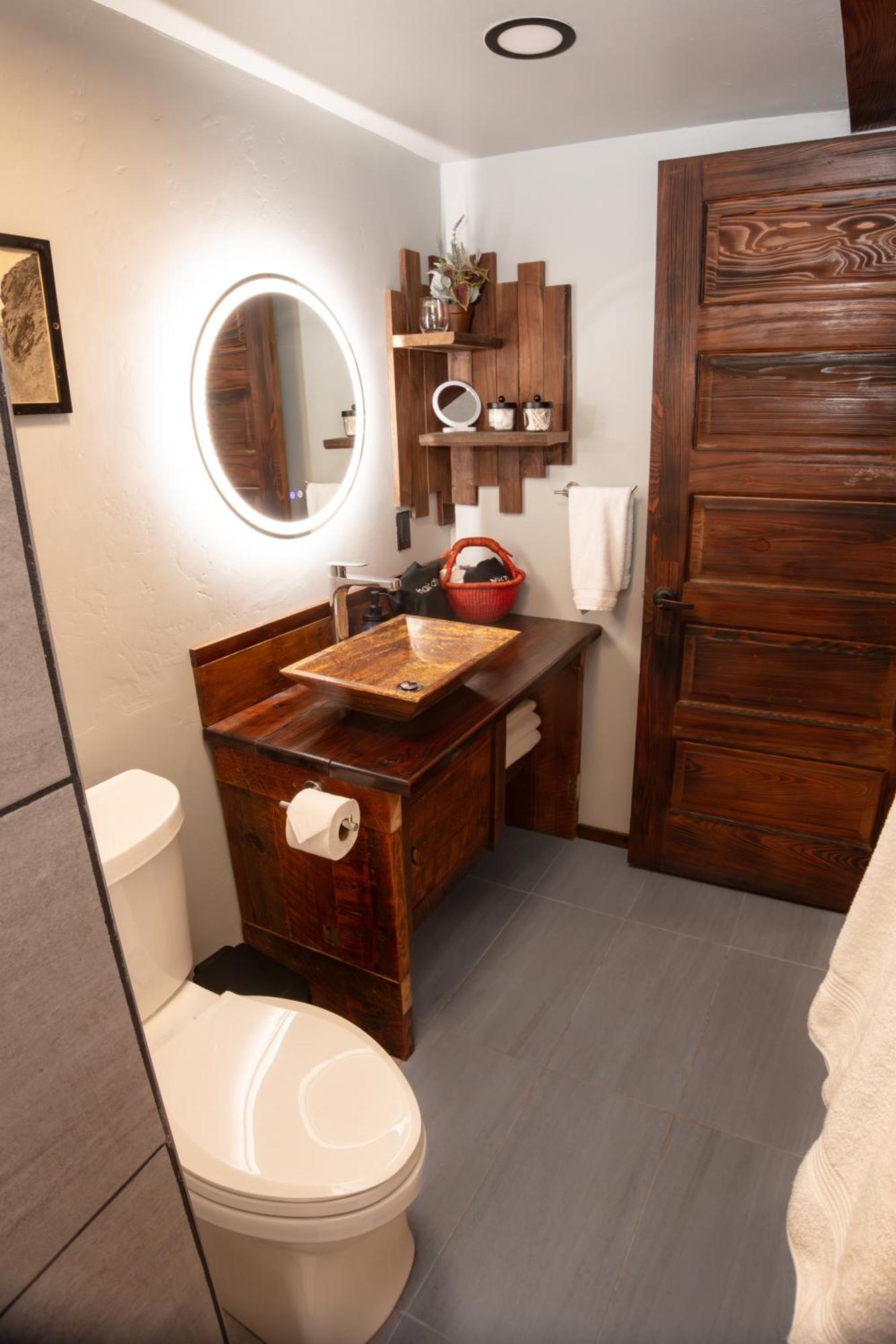 The Frenchman Suites Silverton Ngoại thất bức ảnh