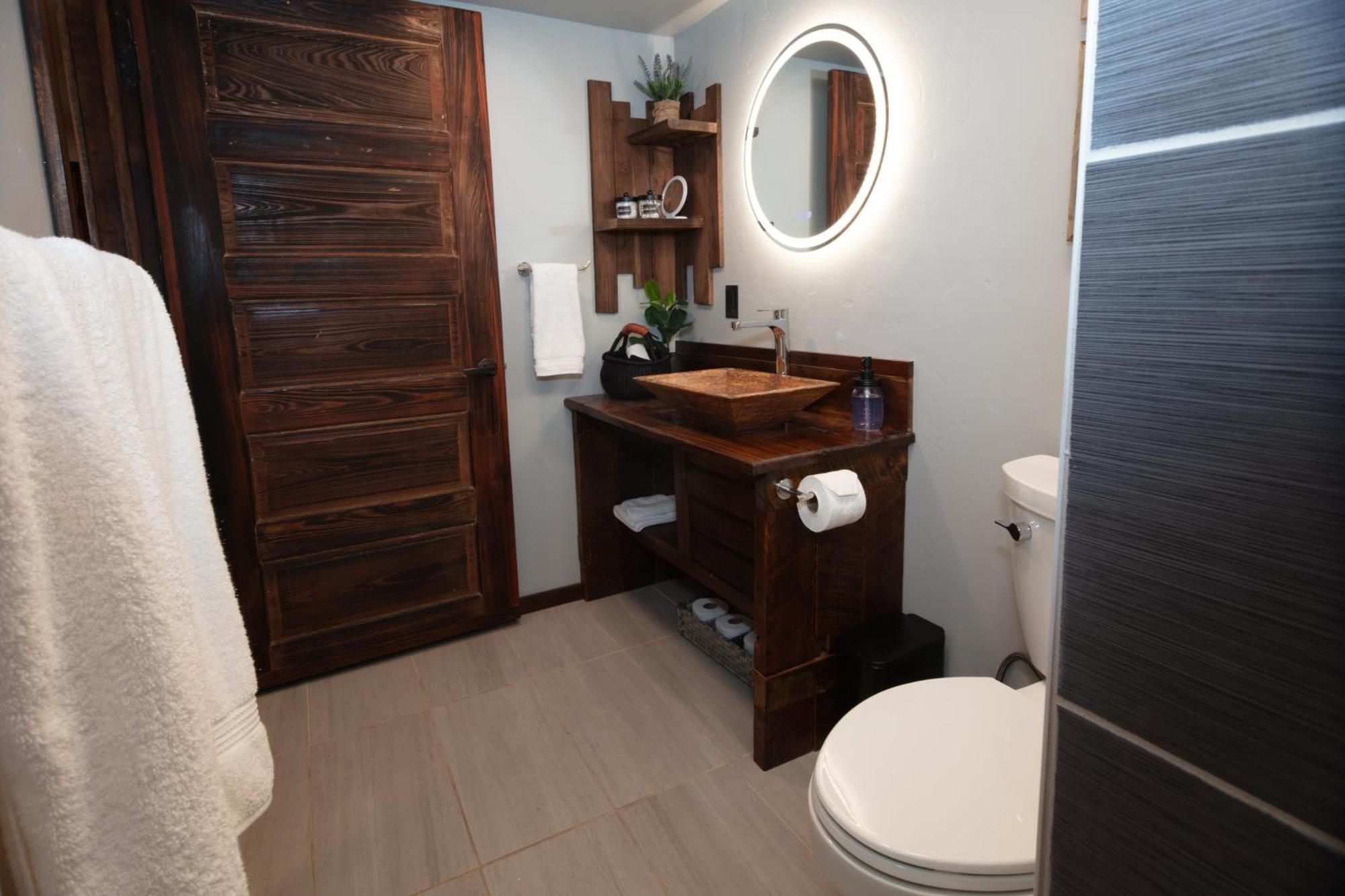 The Frenchman Suites Silverton Ngoại thất bức ảnh