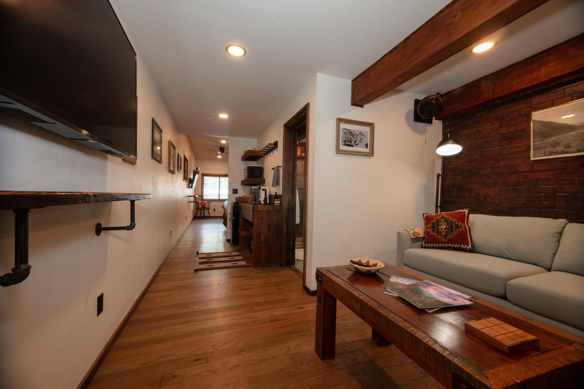 The Frenchman Suites Silverton Ngoại thất bức ảnh